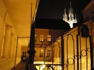 Cathedral Apart Old Town Square Πράγα 3*,
